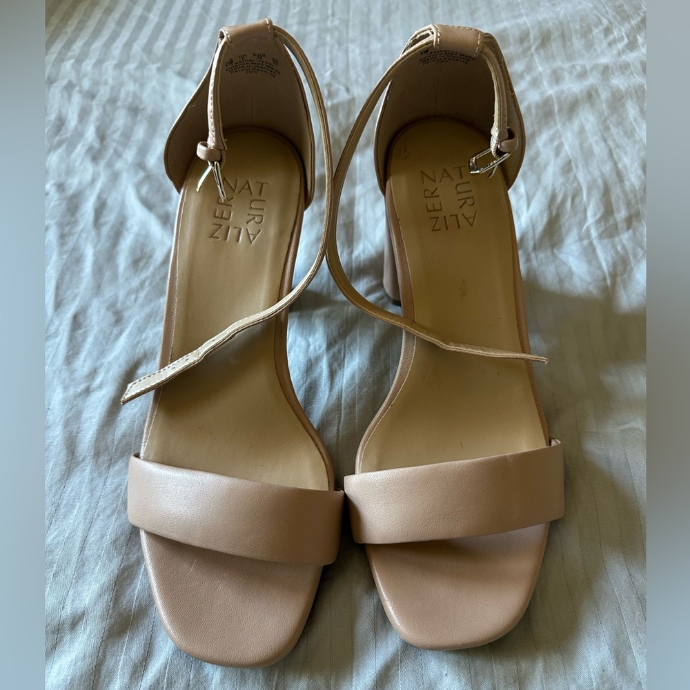 Naturalizer Women's Nude Heeled Sandals
